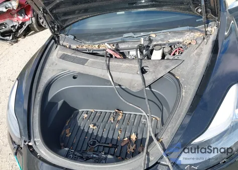 2020 Tesla Model 3 Standard Range Plus Rear-Wheel Drive/Standard Range Rear-Wheel Drive from USA, damaged, VIN 5YJ3E1EA8LF792149